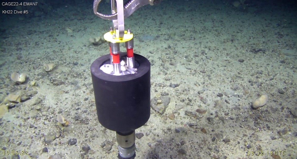 Stressed seeps under pressure